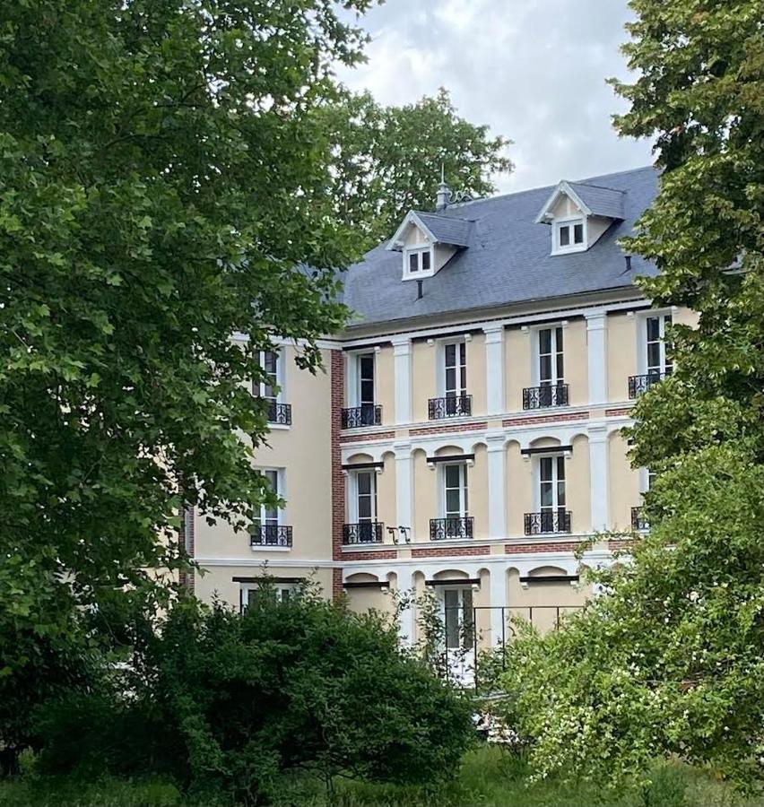 L'Oree Du Bois Des Rois Ury Extérieur photo
